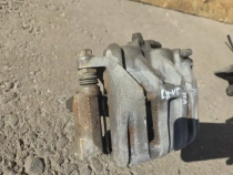 Суппорт тормозной Honda CRV 5 RW 2016- Перед. Лев.