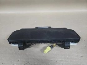 Подушка безопасности в колени Kia Stinger J5 2017-  