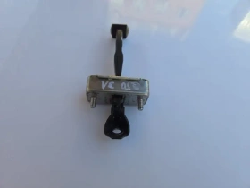 Ограничитель двери Infiniti Q50 V37 2017-2023 Задн. Лев.