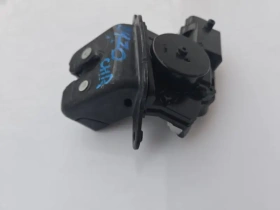 Замок двери багажника Toyota C-HR MAXH10, NGX10,50, ZGX10 2019 Задн. 