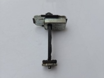 Ограничитель двери Kia Sportage QL 2015-2021 Задн. Прав.