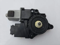 Мотор стеклоподъемника Kia Sportage QL 2015-2021 Перед. Прав.