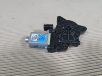 Мотор стеклоподъемника Kia Sportage QL 2015-2022 Задн. Лев.