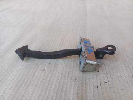 Ограничитель двери Mazda CX-5 2 KF 2020 Задн. Прав.