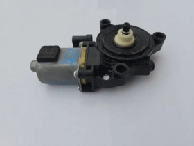 Мотор стеклоподъемника Hyundai Tucson TL 2015-2021 Задн. Лев.