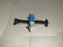 Ограничитель двери Kia Proceed CD 2018-2023 Перед. Прав.