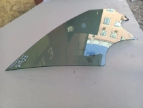 Стекло двери Kia Sportage QL 2015-2021 Перед. Прав.