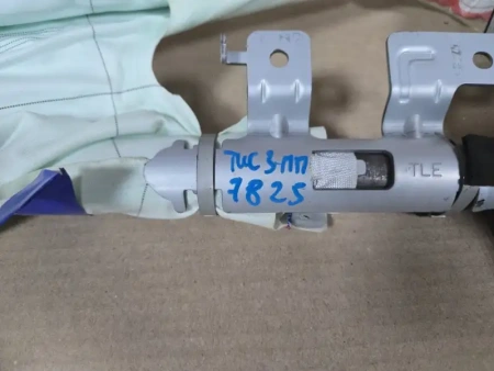 Шторка безопасности Hyundai Tucson TL 2015-2021  Прав.