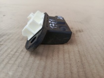 Кнопка открывания багажника Lexus NX AYZ10L AYZ15L ZGZ10L ZGZ15L 2014-2021 Задн. 