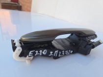 Ручка двери внешняя Toyota Corolla E210 MZEH12, NRE210, ZWE211 2020 Задн. Прав.