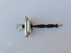 Ограничитель двери Mitsubishi Outlander 3 GF 2012-2021 Задн. Лев.