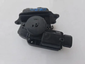 Замок двери багажника Toyota C-HR MAXH10, NGX10,50, ZGX10 2019 Задн. 