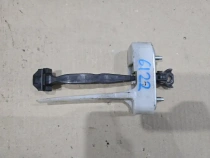 Ограничитель двери Lexus NX AYZ10L AYZ15L ZGZ10L ZGZ15L 2014-2021 Задн. Прав.