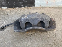 Суппорт тормозной Kia Sorento Prime UM 2014-2020 Перед. Прав.