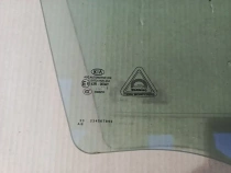 Стекло двери Kia Sportage QL 2015-2021 Перед. Прав.