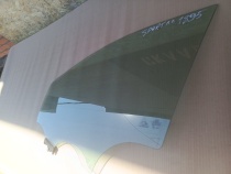 Стекло двери Kia Sportage QL 2015-2021 Перед. Лев.