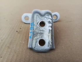 Петля двери верхняя Kia Proceed CD 2018-2023 Перед. Лев.