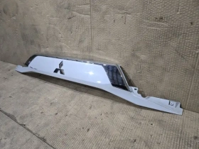 Накладка крышки багажника Mitsubishi Outlander 3 GF 2013-2021  