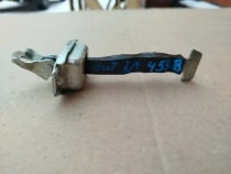 Ограничитель двери Mitsubishi Outlander 3 GF 2012-2021 Задн. Лев.