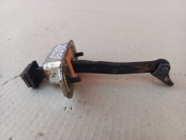 Ограничитель двери Hyundai Tucson TL 2015-2021 Перед. Лев.