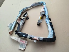 Шторка безопасности Lexus GS 4 GRL16L AWL10L GRL15L GWL10L GRL11L ARL10L 2015  Прав.