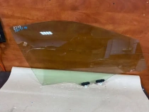 Стекло двери Toyota RAV4 50 XA50 2018- Перед. Прав.