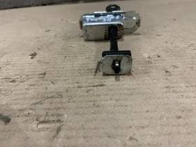 Ограничитель двери Hyundai Tucson TL 2015-2021 Задн. Лев.