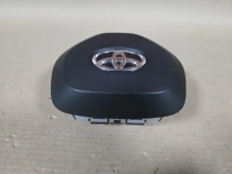 Подушка безопасности в руль Toyota Corolla E210 E210 2018-  