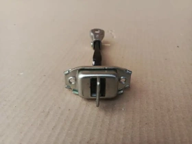 Ограничитель двери Mitsubishi Outlander 3 GF 2015-2023 Задн. Прав.