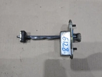 Ограничитель двери Hyundai Tucson TL 2015-2021 Перед. Лев.