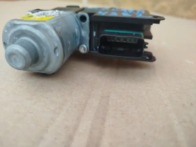 Мотор стеклоподъемника Kia Proceed CD 2018-2023 Перед. Прав.