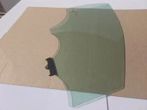 Стекло двери Kia Sportage QL 2015-2021 Перед. Прав.