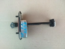 Ограничитель двери Kia Sportage QL 2015-2021 Задн. Лев.