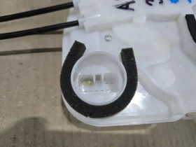 Замок двери Mitsubishi Outlander 3 GF 2012-2022 Задн. Лев.