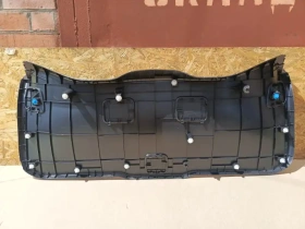 Обшивка двери багажника Toyota C-HR MAXH10, NGX10,50, ZGX10 2019 Задн. 