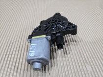 Мотор стеклоподъемника Hyundai Tucson TL 2015-2021 Задн. Лев.