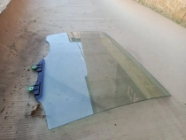 Стекло двери Toyota Corolla E210 MZEH12, NRE210, ZWE211 2020 Задн. Прав.