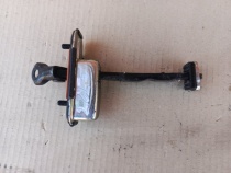 Ограничитель двери Kia Sportage QL 2015-2021 Задн. Прав.