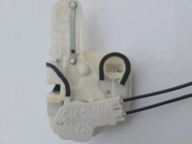 Замок двери Mitsubishi Outlander 3 GF 2012-2021 Перед. Лев.