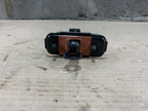 Ограничитель двери Kia Sportage QL 2015-2021 Задн. Лев.