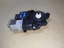 Мотор стеклоподъемника Kia Sorento Prime UM 2014-2020 Задн. Прав.