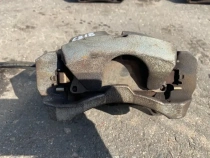 Суппорт тормозной Lexus UX MZAA10L MZAH10L 2018- Перед. Прав.