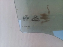 Стекло двери Kia Sportage QL 2015-2021 Перед. Прав.