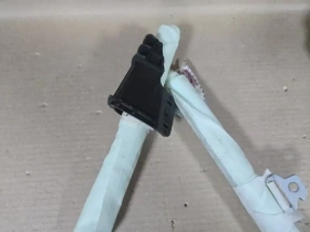 Шторка безопасности Kia Stinger J5 2017-  Прав.