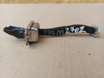 Ограничитель двери Nissan X-TRAIL T32R 2013-2022 Перед. Лев.