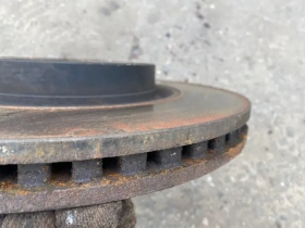 Диск тормозной Kia Stinger J5 2017- Перед. 