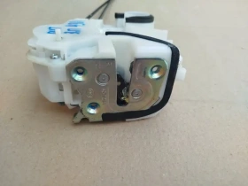 Замок двери Mitsubishi Outlander 3 GF 2012-2021 Задн. Прав.