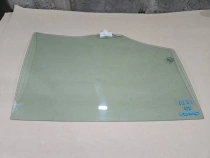 Стекло двери Kia Stinger J5 2017- Задн. Прав.