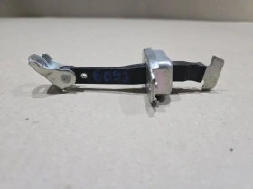 Ограничитель двери Mitsubishi Outlander 3 GF 2012-2022 Перед. Прав.