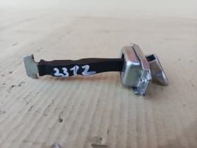 Ограничитель двери Mitsubishi Outlander 3 GF 2015-2023 Перед. Прав.